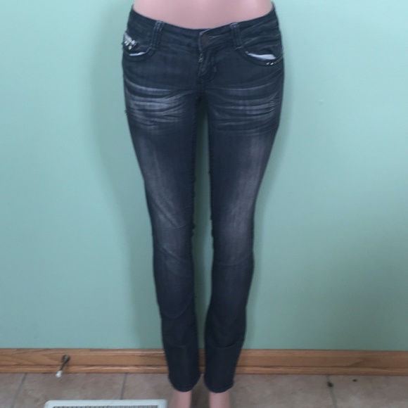 Request Jeans - Picture 3 of 7